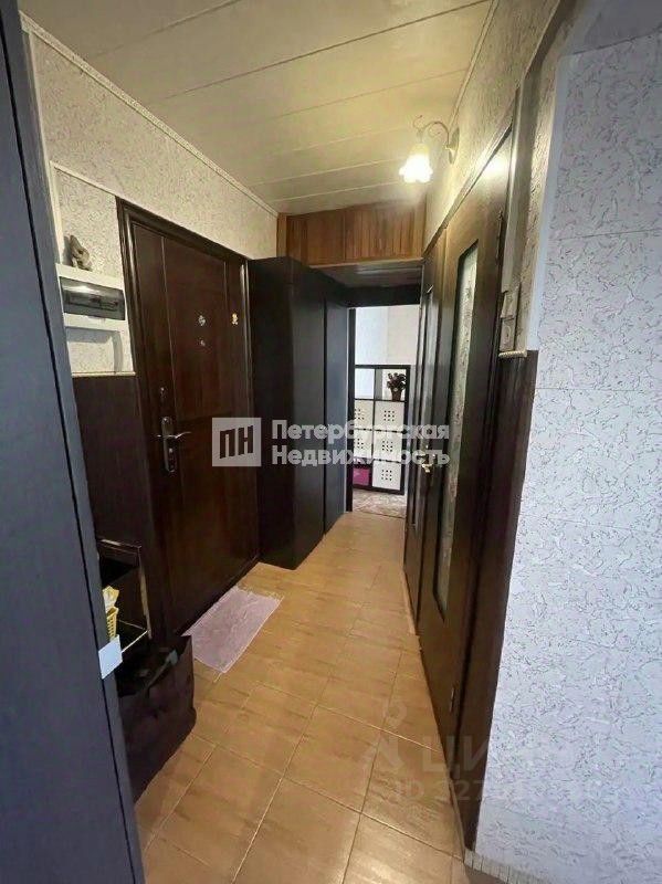 Продажа 2-комн квартиры на вторичном рынке Бухарестская улица, 86К3