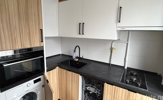 Продажа 2-комн квартиры на вторичном рынке улица Шверника,  д. 9 к5