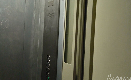 Продажа 4-комн квартиры на вторичном рынке Чкаловский пр-кт