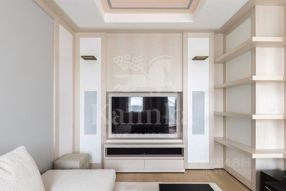 Продажа 4-комн квартиры на вторичном рынке Пожарский переулок, 3