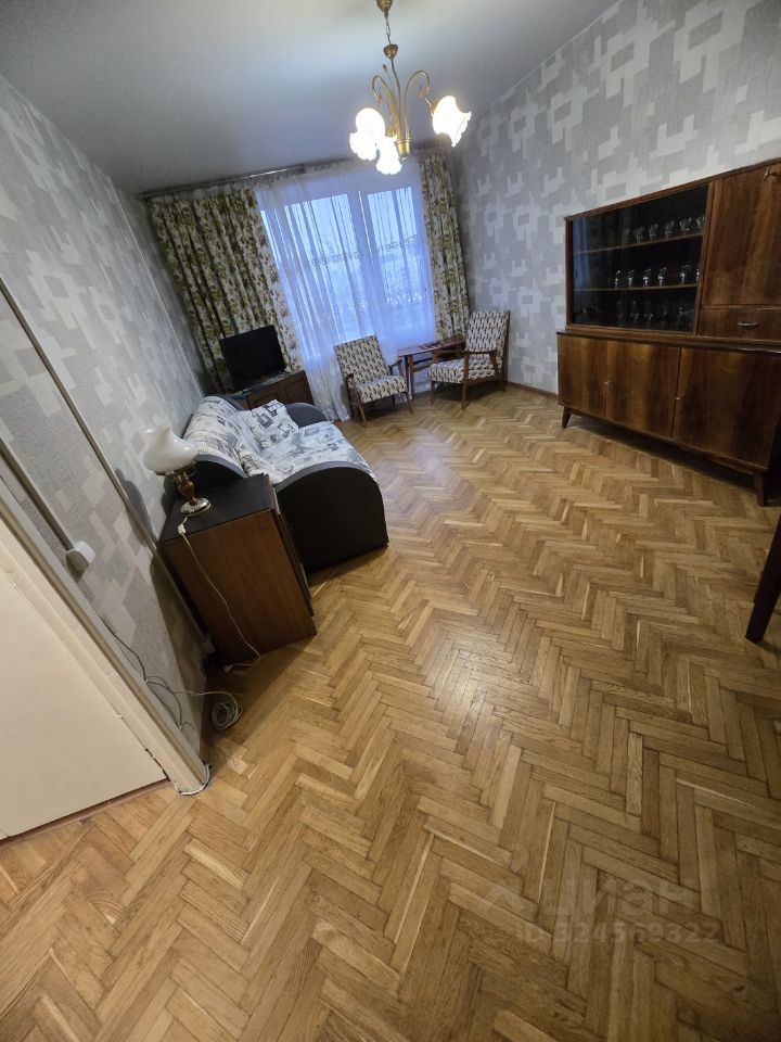 Аренда 2-комн квартиры на вторичном рынке 3-я Парковая улица, 22