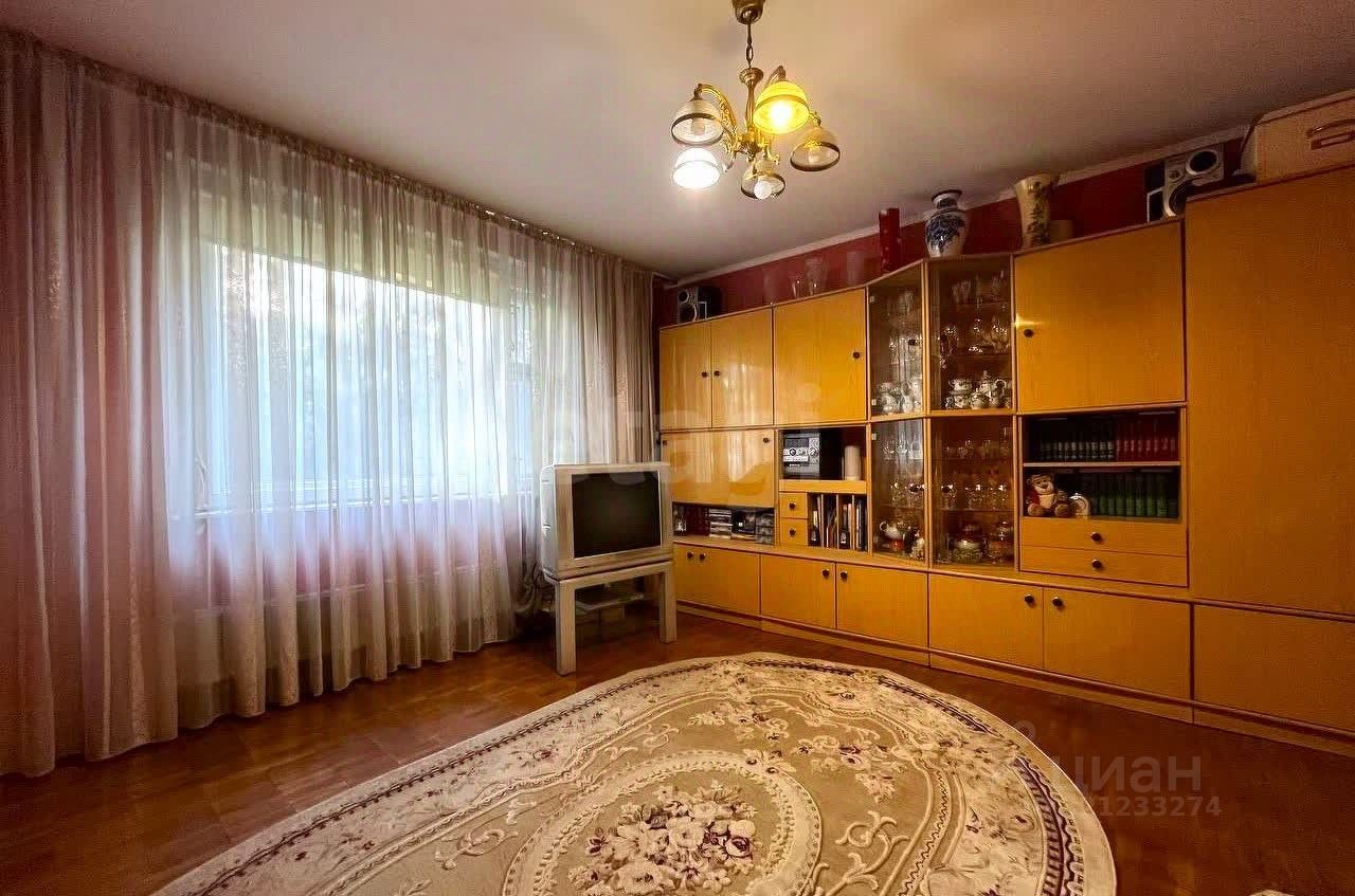 Продажа 4-комн квартиры на вторичном рынке Краснодонская улица, 24