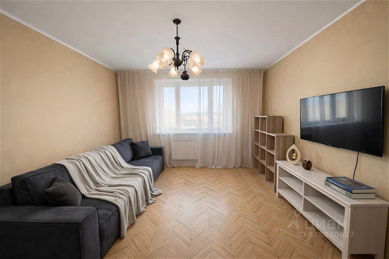 Продажа 4-комн квартиры на вторичном рынке Дзержинец мкр, Пушкино,  д. 32