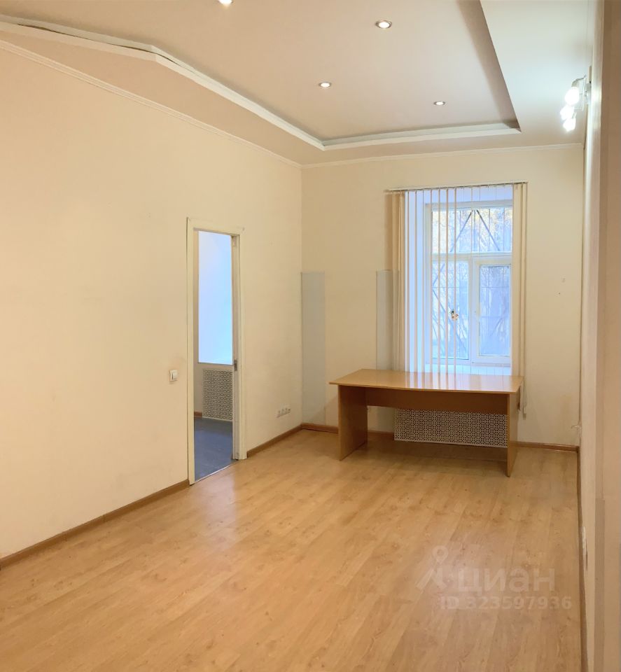 Аренда 2-комн квартиры на вторичном рынке Лиговский проспект, 11