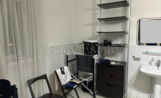 Продажа 6-комн квартиры на вторичном рынке Родионовская улица,  д. 17