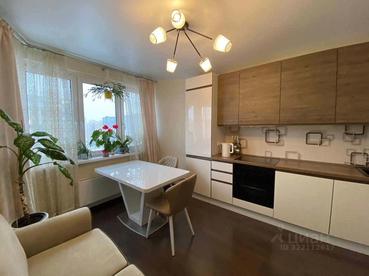 Продажа 2-комн квартиры на вторичном рынке Железнодорожный мкр, Балашиха, улица Корнилаева,  д. 18