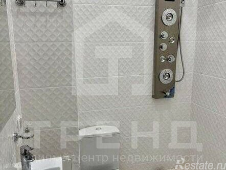 Продажа 3-комн квартиры на вторичном рынке улица Стахановцев,  д. 2