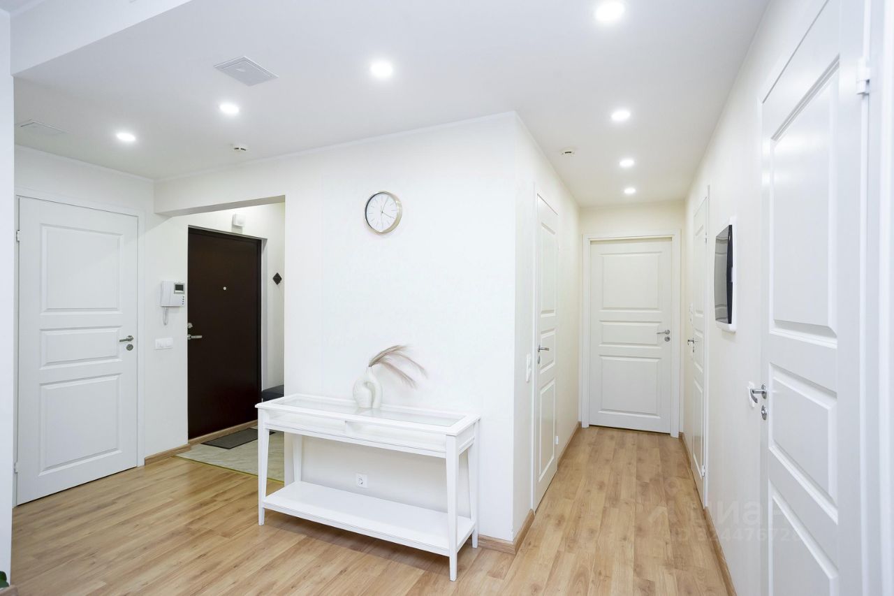 Продажа 2-комн квартиры на вторичном рынке Аптекарский проспект, 18