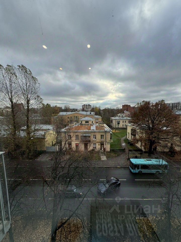 Продажа 2-комн квартиры на вторичном рынке Скобелевский проспект, 5