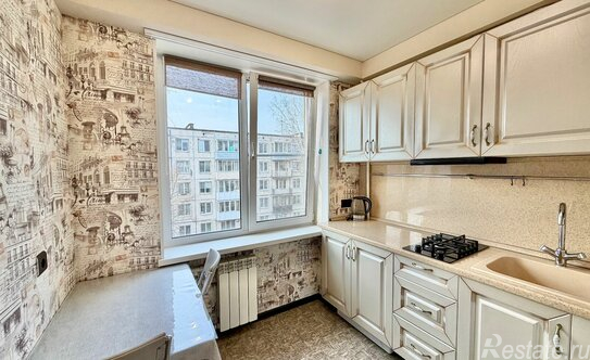 Продажа 1-комн квартиры на вторичном рынке Маршала Жукова пр-кт,  д. 72,  к. 5