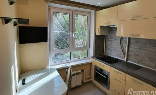 Продажа 1-комн квартиры на вторичном рынке улица Генерала Тюленева,  д. 35