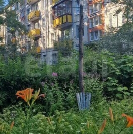 Продажа 2-комн квартиры на вторичном рынке Космонавтов пр-кт,  д. 19 к2