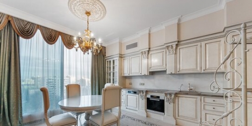 4-комн квартира ул Климашкина,  д. 17,  к. 2