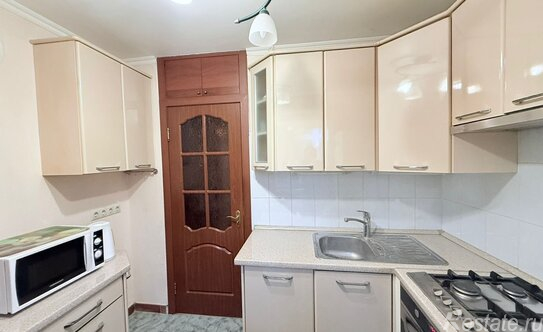 Продажа 3-комн квартиры на вторичном рынке ул Народного Ополчения,  д. 20,  к. 2