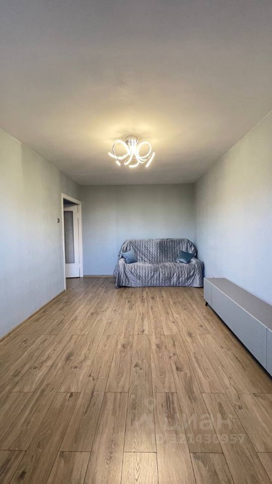 Аренда 3-комн квартиры на вторичном рынке улица Стасовой, 2