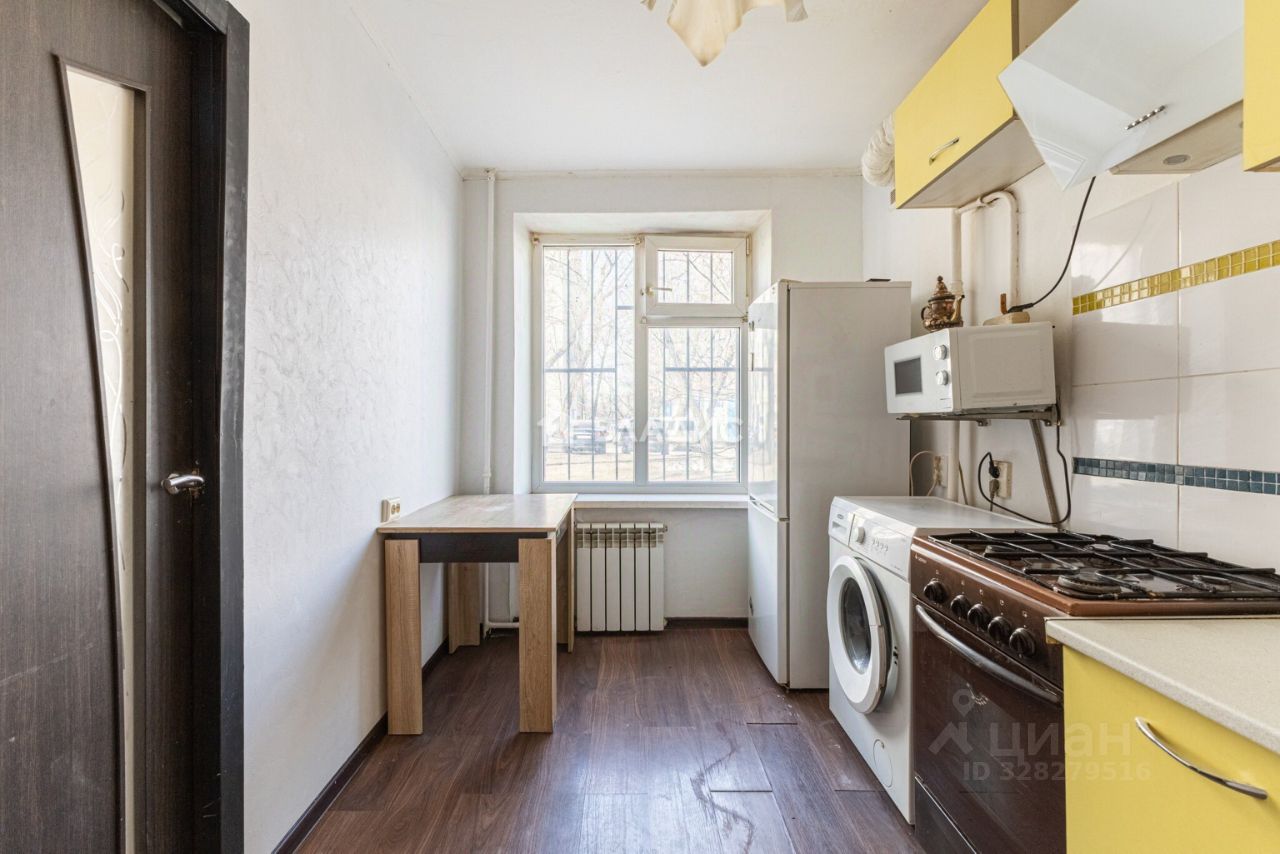 Продажа 2-комн квартиры на вторичном рынке Высокая улица, 17