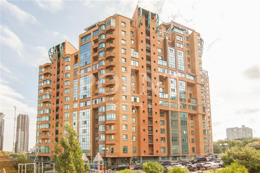 Продажа 6-комн квартиры на вторичном рынке Минская улица, 1ГК1