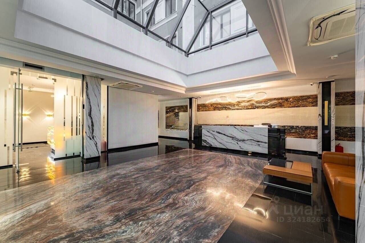 Продажа 2-комн квартиры на вторичном рынке улица Усачева, 62