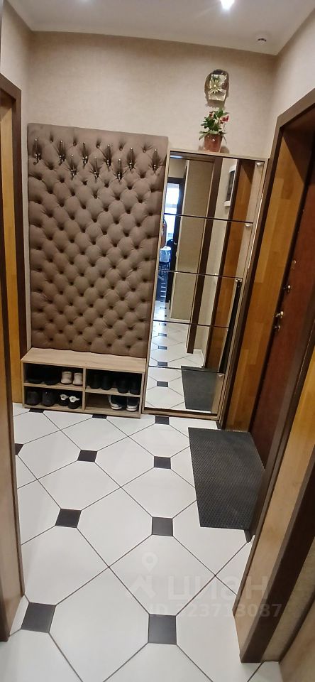 Продажа 3-комн квартиры на вторичном рынке Красная Горка мкр, улица Садовая,  д. 5к1