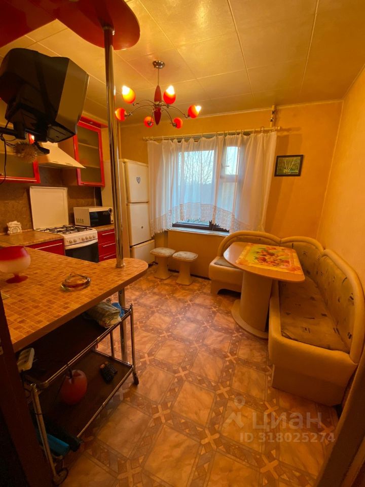 Продажа 2-комн квартиры на вторичном рынке с. Юдино, Красная улица, 20