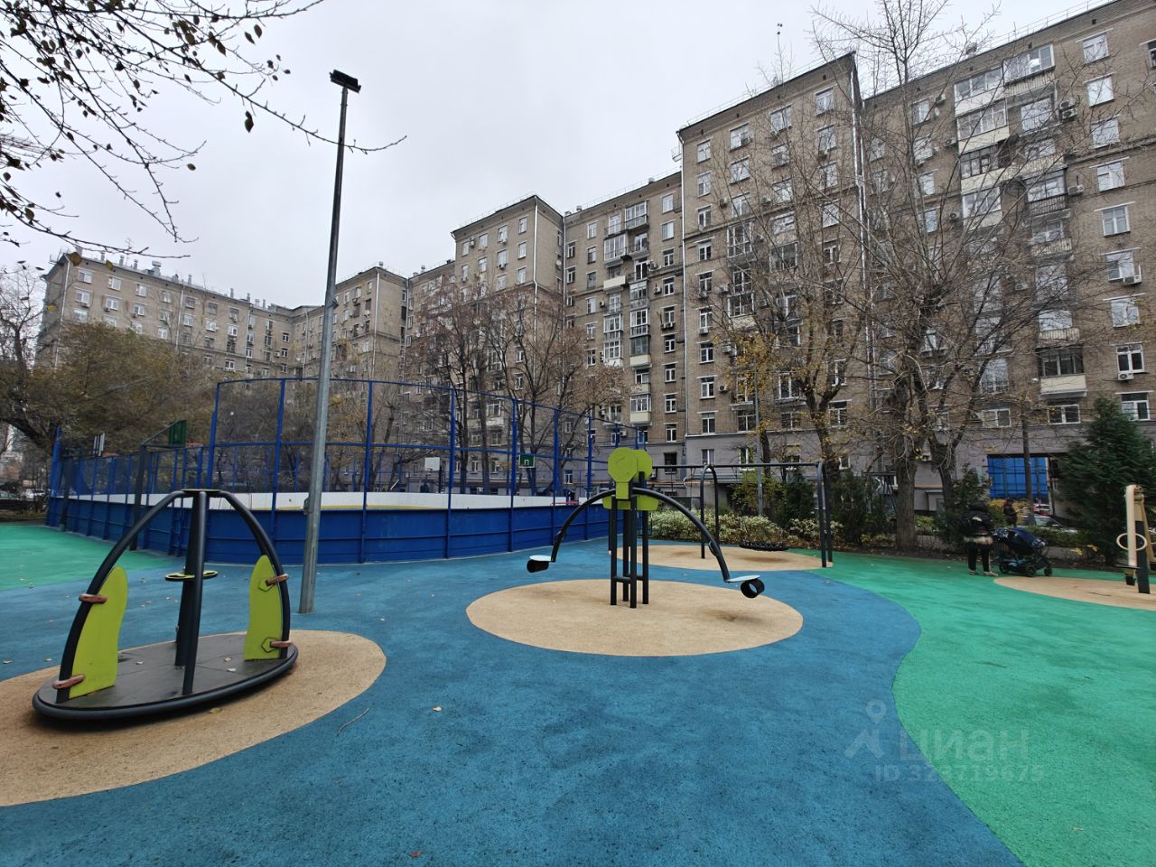 Продажа 2-комн квартиры на вторичном рынке Кутузовский проспект, 4/2