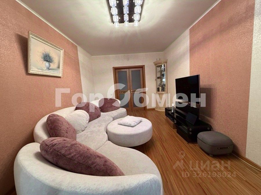 Продажа 5-комн квартиры на вторичном рынке улица Металлургов, 62