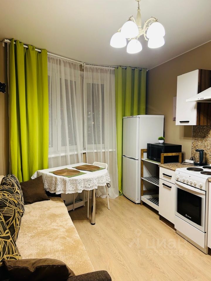 Аренда 1-комн квартиры на вторичном рынке с. Домодедово, бульвар Строителей, 5