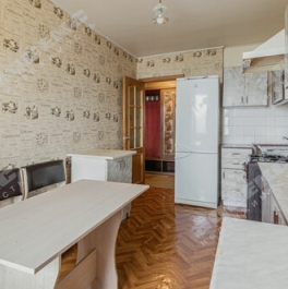 Продажа 3-комн квартиры на вторичном рынке ул Наличная,  д. 36,  к. 7