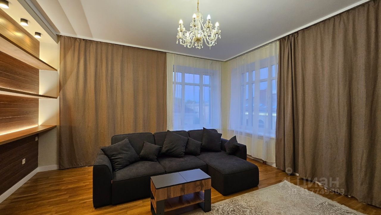 Аренда 3-комн квартиры на вторичном рынке Парадная улица, 3к2