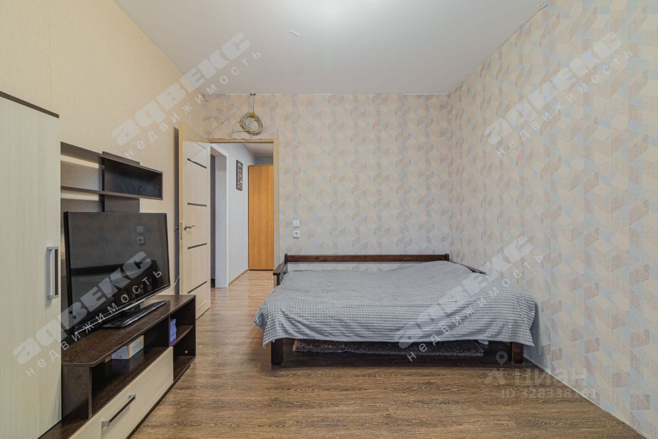 Продажа 3-комн квартиры на вторичном рынке проспект Маршака, 14к2