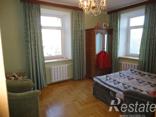 Продажа 6-комн квартиры на вторичном рынке Конюшенная ул, Пушкин г ,  д. 23