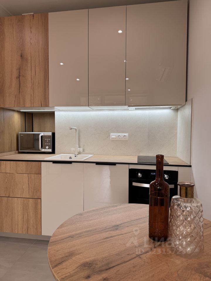 Аренда 2-комн квартиры на вторичном рынке Газгольдерная улица, 10