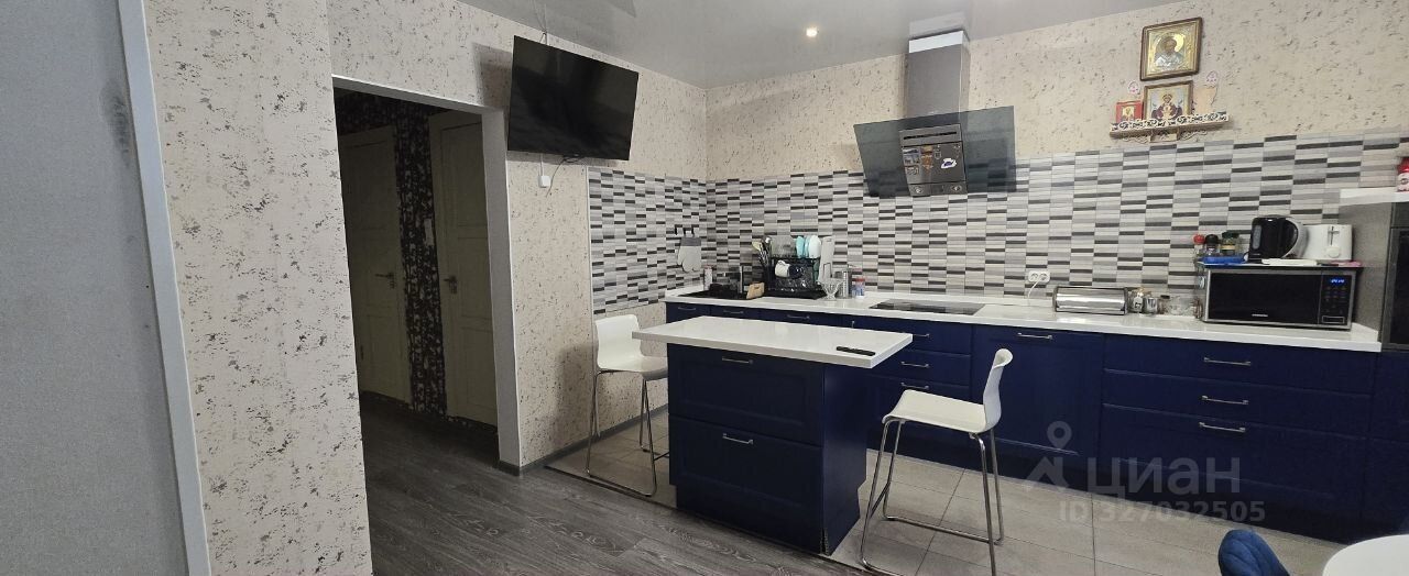 Продажа 3-комн квартиры на вторичном рынке Красная Горка мкр, Люберцы, проспект Гагарина, 26к1