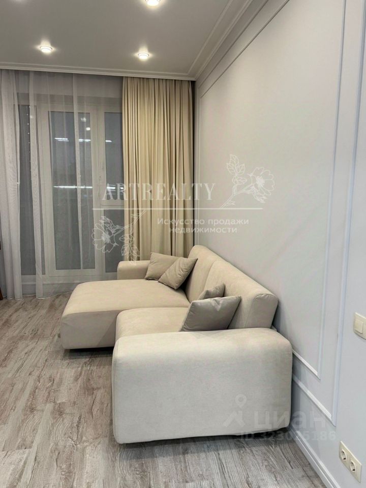 Аренда 3-комн квартиры на вторичном рынке улица Генерала Глаголева, 14Ак1