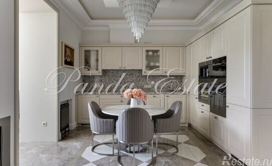 Продажа 4-комн квартиры на вторичном рынке Заречье, ул Сосновая,  д. 1А