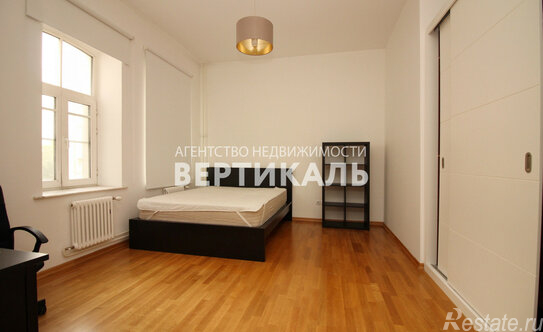 Аренда 4-комн квартиры на вторичном рынке Последний переулок,  д. 21