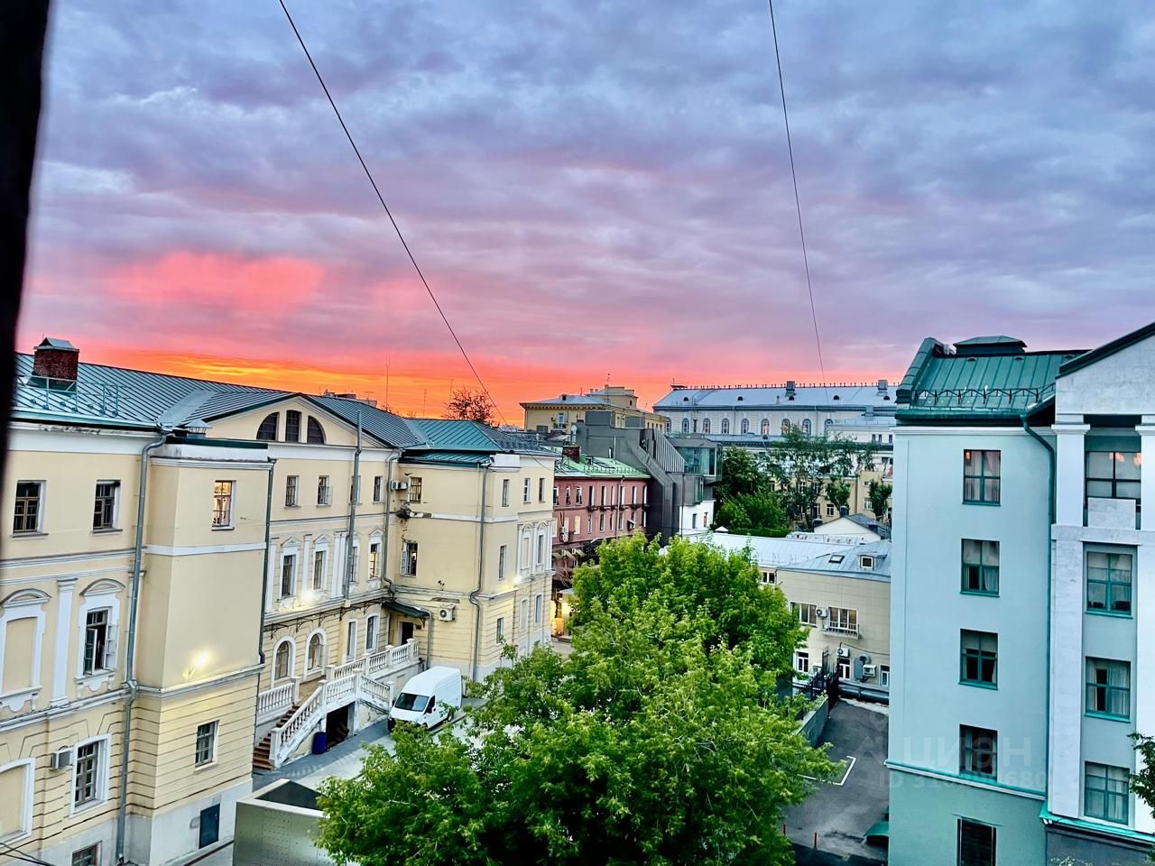 Продажа 2-комн квартиры на вторичном рынке Нижний Кисловский переулок, 8/2С2