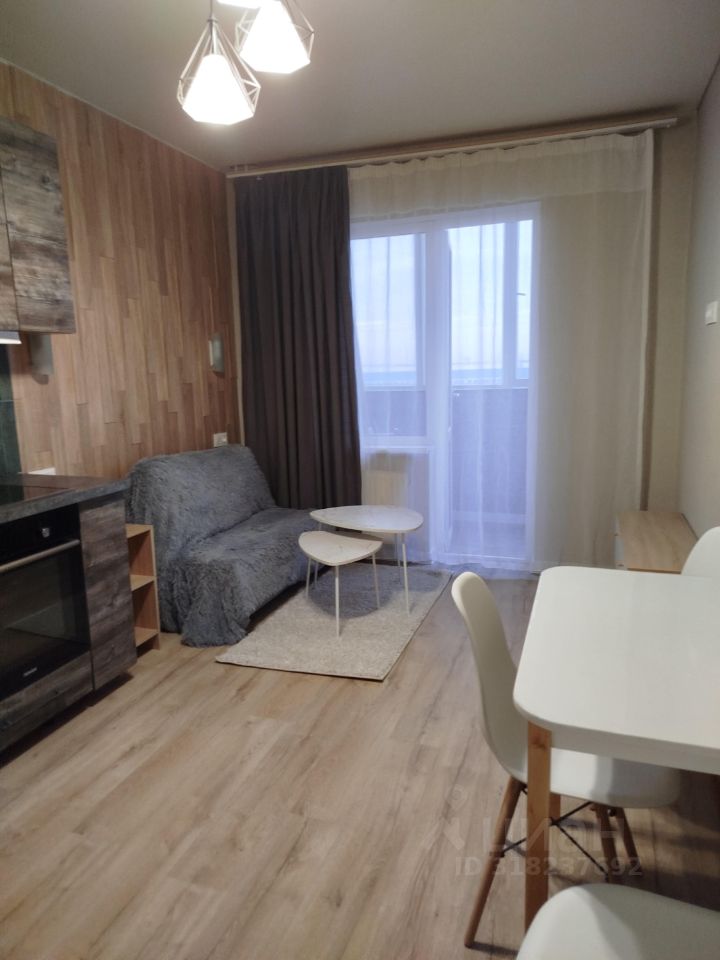 Продажа 1-комн квартиры на вторичном рынке пос. Шушары, Московское шоссе, 246