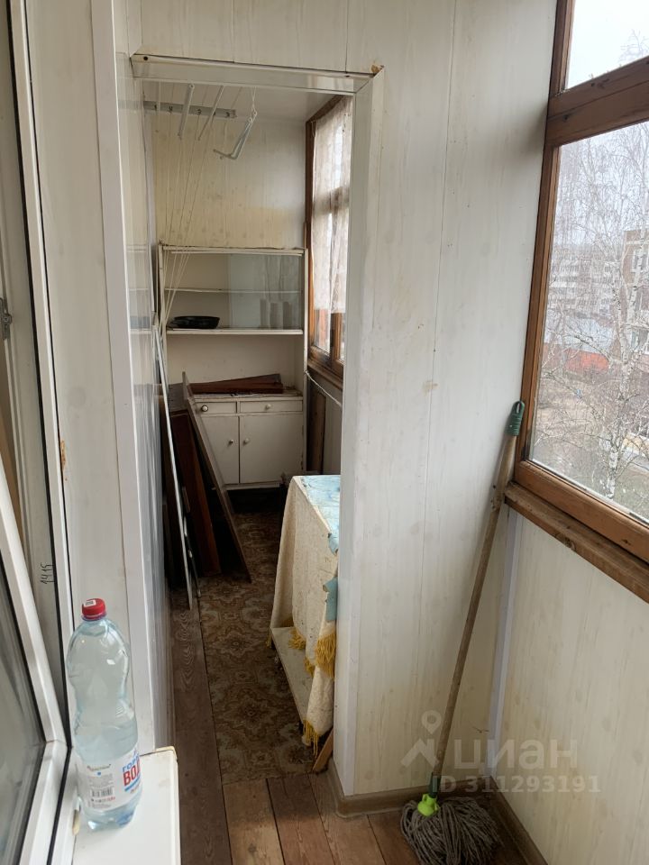 Продажа 2-комн квартиры на вторичном рынке Хорлово рп, улица Победы, 2