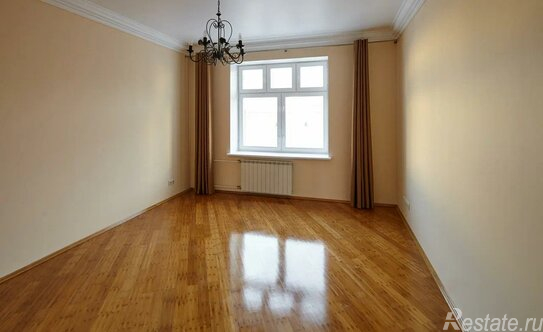 Аренда 3-комн квартиры на вторичном рынке Новорязанская улица,  д. 30А