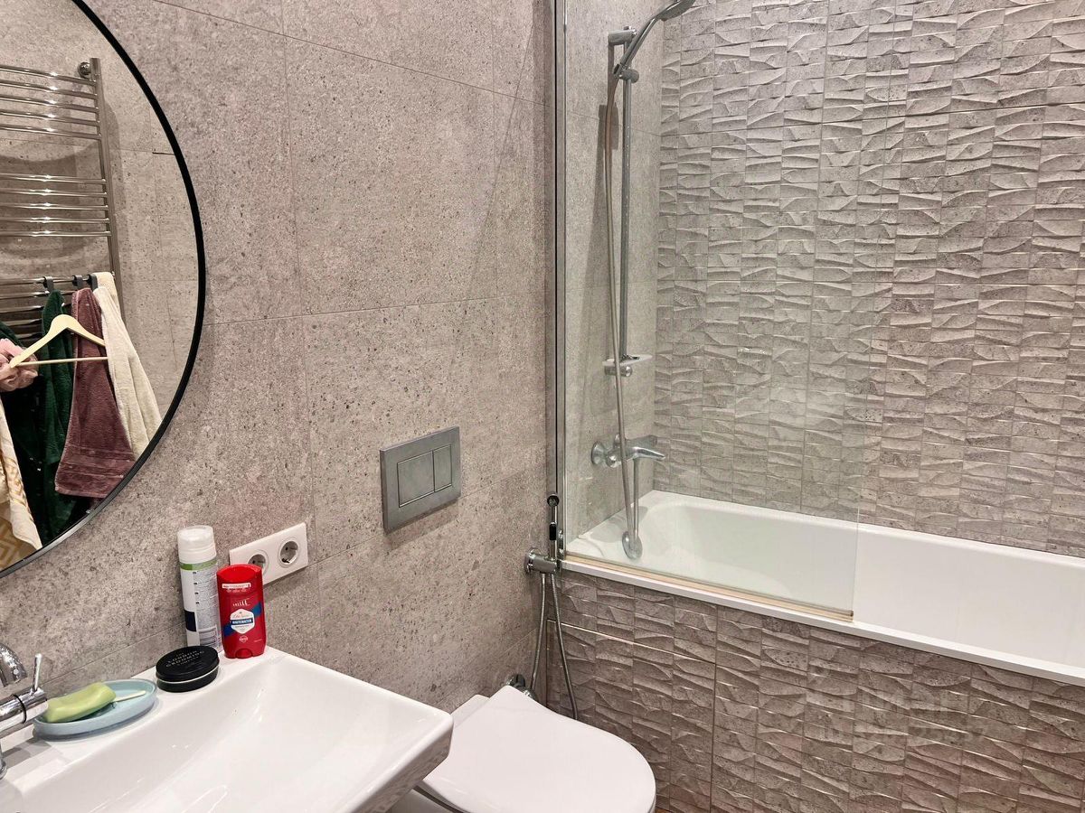 Продажа 1-комн квартиры на вторичном рынке бульвар Генерала Карбышева, 13А