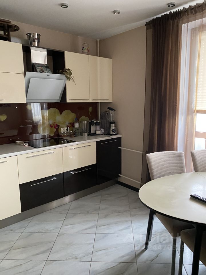 Продажа 2-комн квартиры на вторичном рынке Челобитьевское шоссе, 12к6