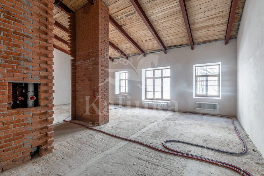 Продажа 2-комн квартиры на вторичном рынке улица Пречистенка, 33/19С2