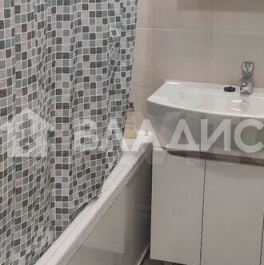 Продажа 2-комн квартиры на вторичном рынке Лопатино, Сухановская улица,  д. 37