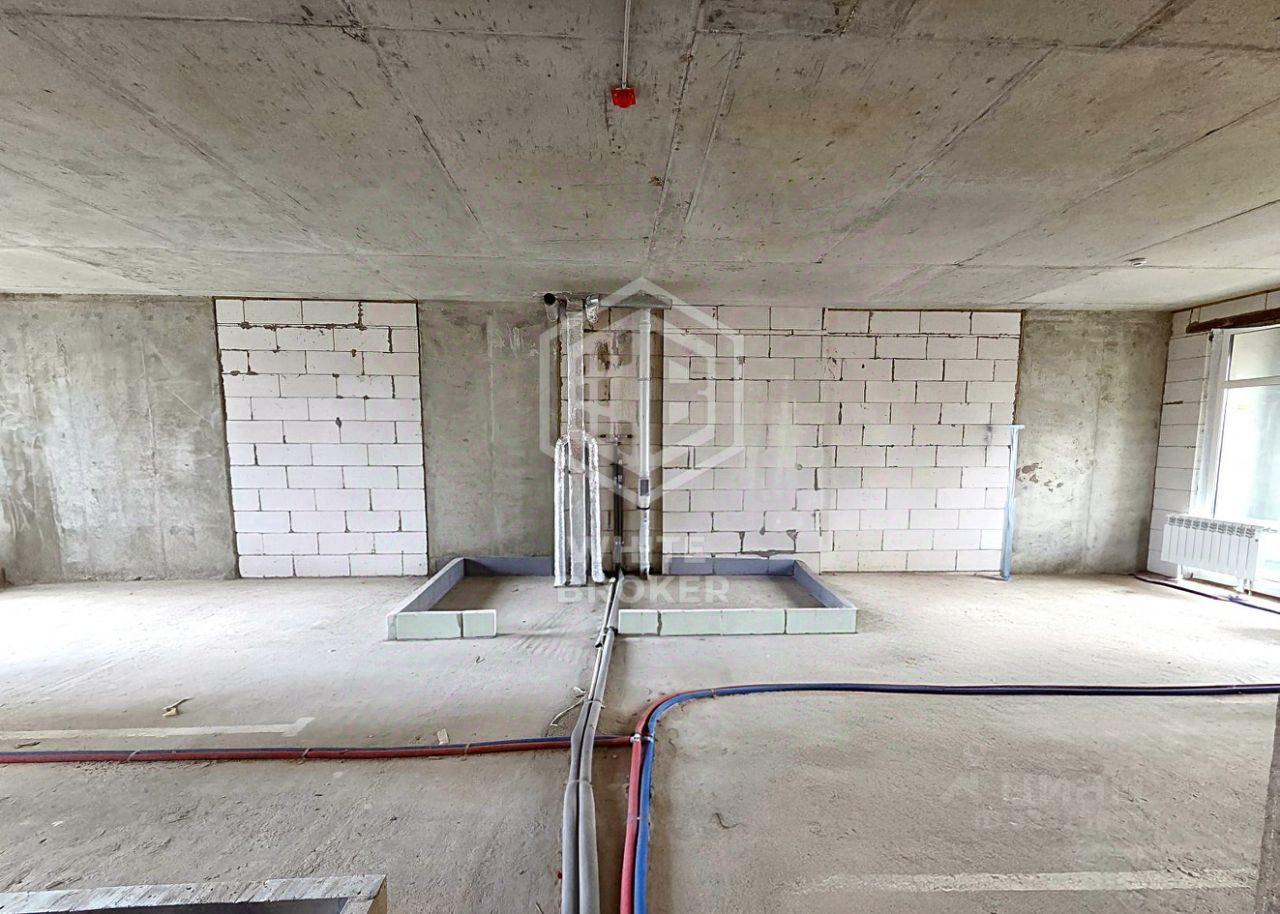 Продажа 3-комн квартиры на вторичном рынке улица Зорге, 9к1