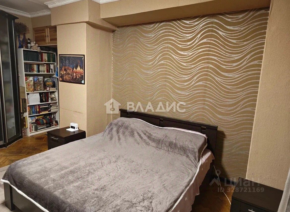 Продажа 3-комн квартиры на вторичном рынке Писцовая улица, 14