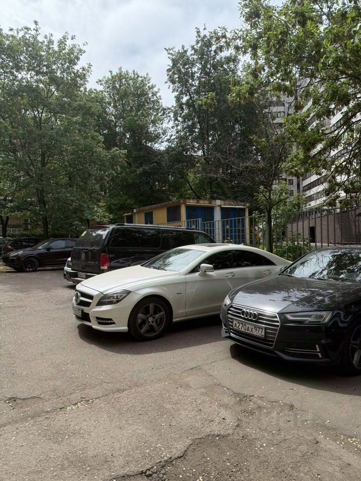 Продажа 2-комн квартиры на вторичном рынке улица Вавилова, 79