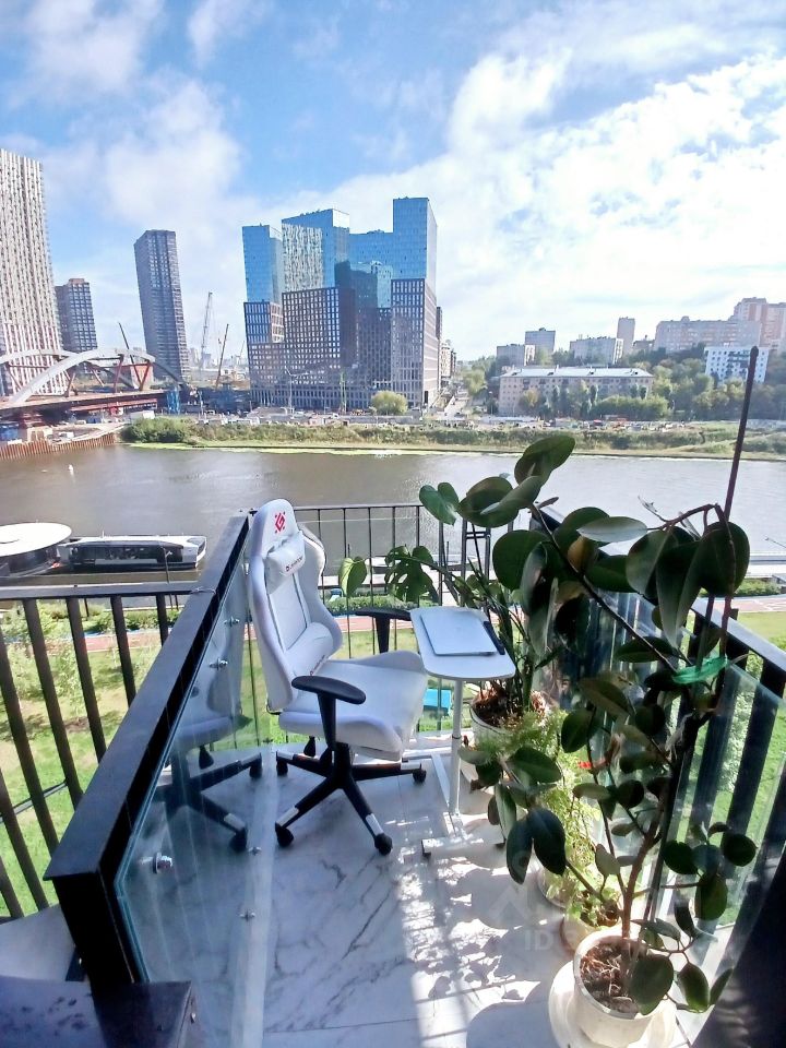 Продажа 3-комн квартиры на вторичном рынке Береговой проезд, 1А