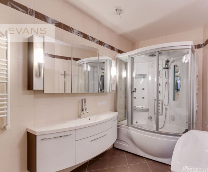 Продажа 3-комн квартиры на вторичном рынке Климентовский пер., 2