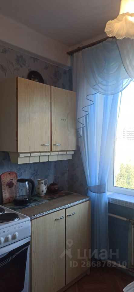 Аренда 3-комн квартиры на вторичном рынке проспект Луначарского, 44